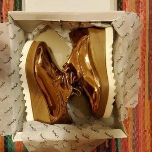 Qupid platform sneakers